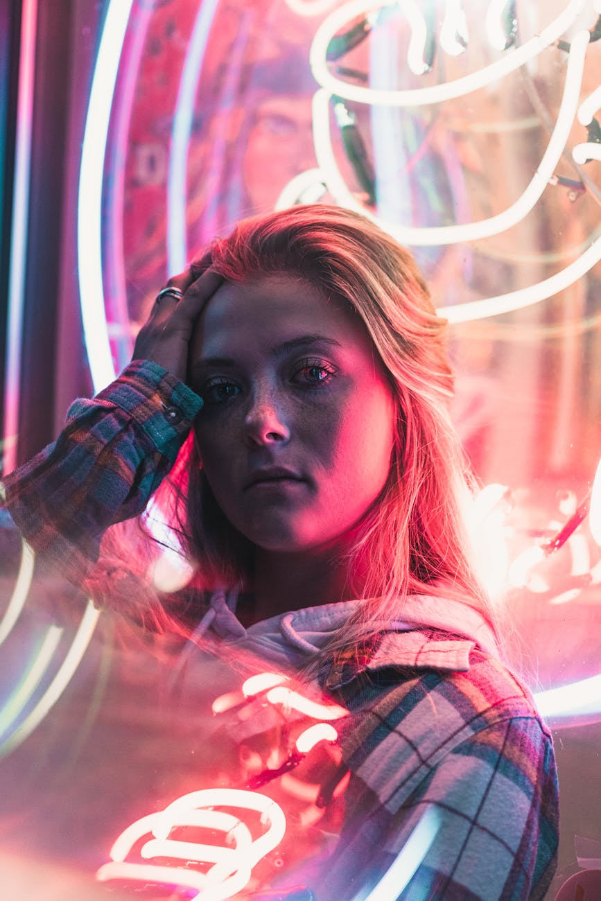 Cinematic Cyberpunk Street Night Prompt source image example 1