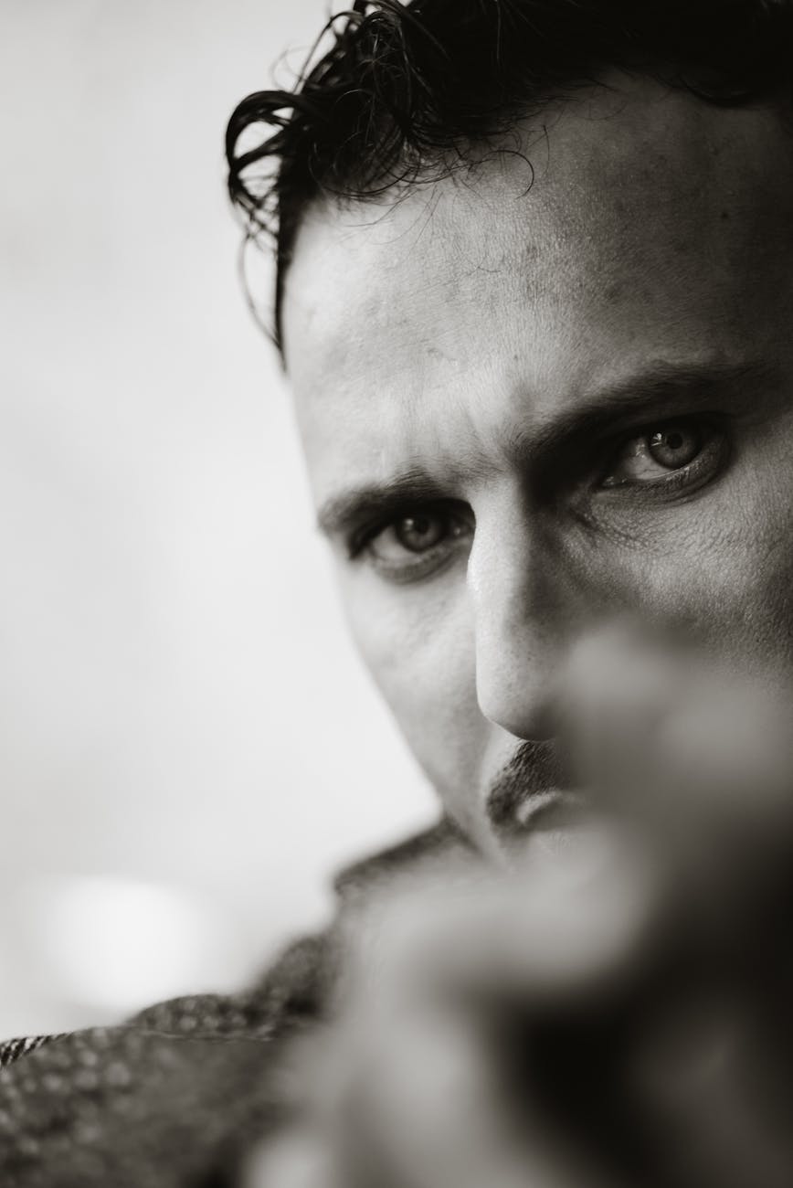 Monochrome Dramatic Male Studio Portrait Prompt for ChatGPT modern source selfie example 3