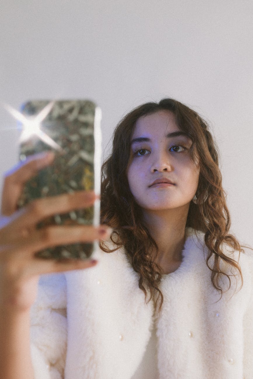 ChatGPT Night Street Neon Phone Selfie Prompt modern source selfie example 2