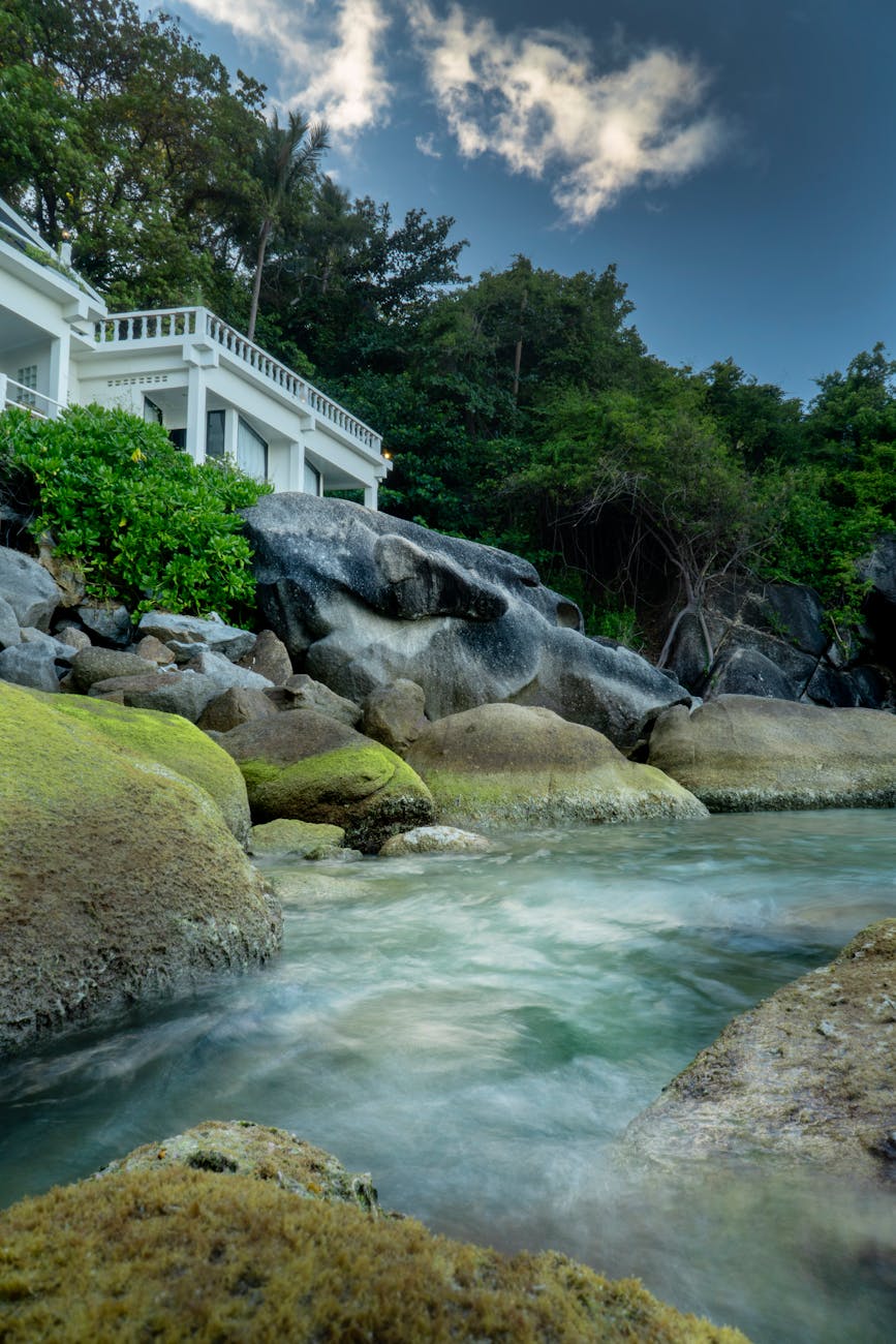Luxury Villa Selfie Portrait ChatGPT Image Prompt source reference